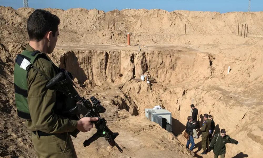بالفيديو:-الجيش-الإسرائيلي-يدمّر-أطول-نفق-لحماس