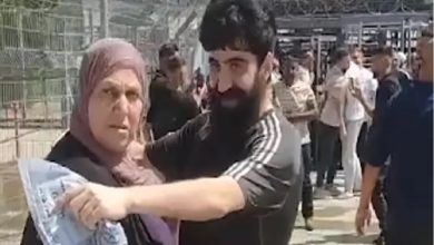 بالفيديو:-أم-فلسطينية-لم-تتعرف-على-ابنها-بعد-الإفراج-عنه
