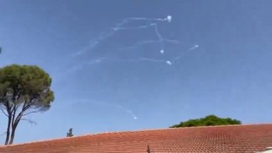بالفيديو:-إطلاق-أكثر-من-30-صاروخاً-من-لبنان-باتجاه-الجليل 